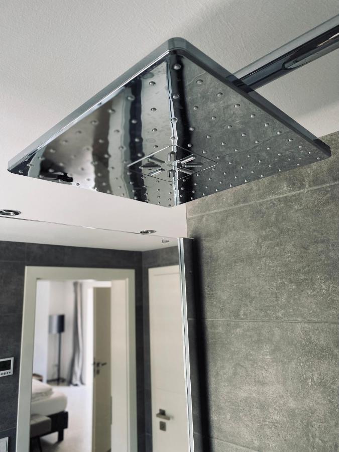 באיירוט Rotmain Apartments מראה חיצוני תמונה