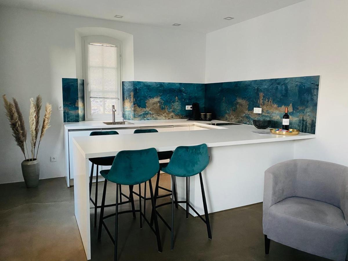 באיירוט Rotmain Apartments מראה חיצוני תמונה