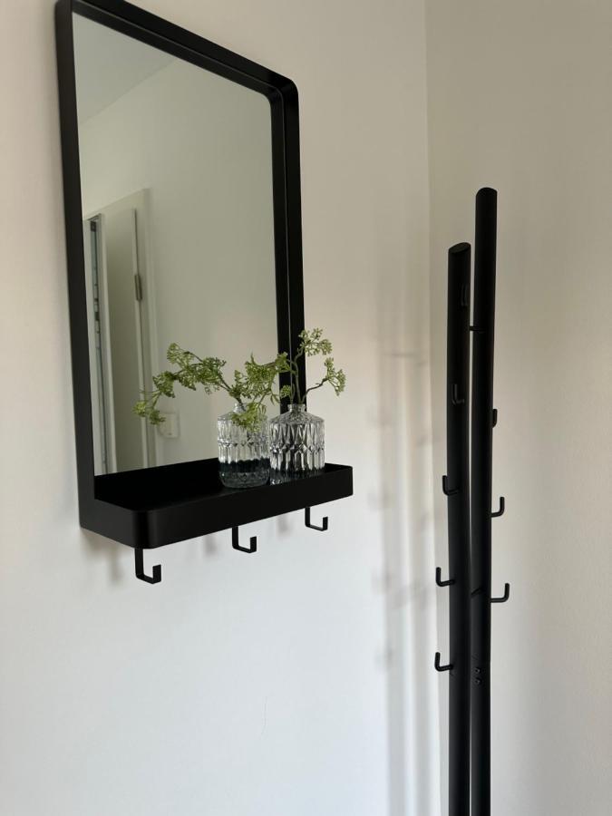באיירוט Rotmain Apartments מראה חיצוני תמונה